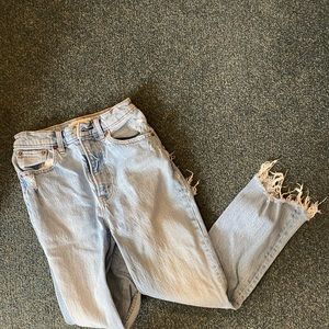 Abercrombie Ultra High Rise Ankle Kick Jeans